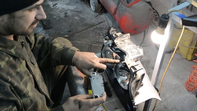 BMW e39.Ремонт рестайлинговых фар смотреть онлайн