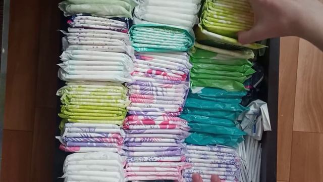 Собираем прокладки на следующие месячные??Ждём месяки?? смотреть онлайн