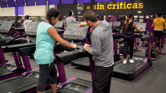 Queremos que la pases muy bien en PLANET FITNESS® смотреть онлайн