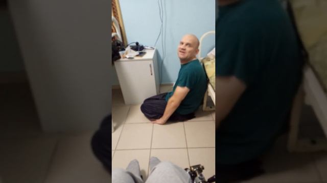 Денис проживающий в психоневрологическом интернате смотреть онлайн