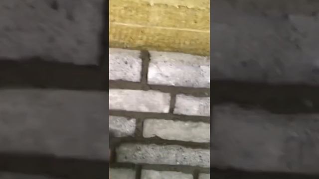 Грубая расшивка швов кирпичной кладки.