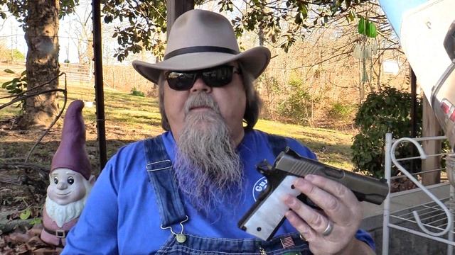 Eagle Grips' NEW ReaKtiv Checkered Kirinite® Grips for SA Sixguns and 1911 Pistols - Gunblast.com смотреть онлайн