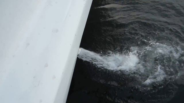 中古艇ドットコム 　Dudley Dix 57' CHARTER　エンジン始動動画 смотреть онлайн