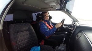 Обучение экстремальному вождению. Работа рулем, переключение передач, ведение взгляда.