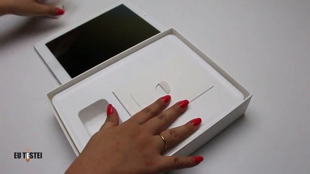 Tablet Apple iPad 4ª Geração 2013 64GB - Unboxing Brasil смотреть онлайн