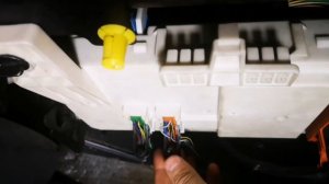 Форда фокус 2 не работает печка, Стеклоподьемники датчик температуры и. тд. причина.