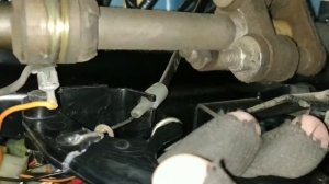 Замена рычага (рукоятки) замка капота Славута, Таврия.