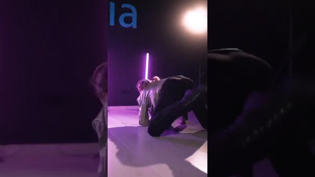 Angelina Isaikina [Strip choreo & frame up strip] - 6lack “Prblms” смотреть онлайн
