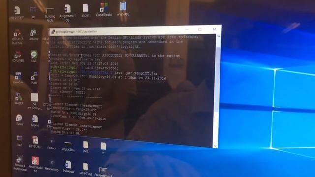 Tweet Temperature with DHT11 and RaspberryPi смотреть онлайн