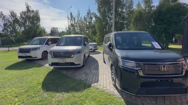 Новые авто из Японии 24г. Honda Stepwagon Spada RP6 в продаже в Москве тел. +7 903 745-42-86 Дмитрий