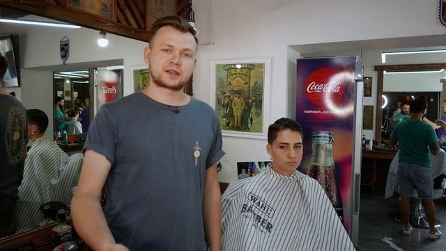 SLAYC TV - ДЕВУШКА В БАРБЕРШОПЕ — СТИЛЬ "ТОМБОЙ". Мужская стрижка для девушки?! смотреть онлайн