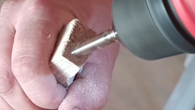 Как сделать стреляющий пистолет из дерева смотреть онлайн