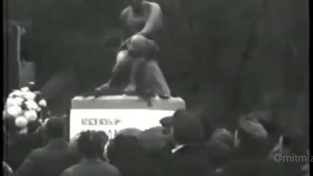 Сергей Есенин на видео 1918-1921г. Цветная и чёрная съёмка? #есенин #сергейесенин смотреть онлайн