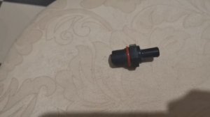 Обратный клапан вентиляции картерных газов.