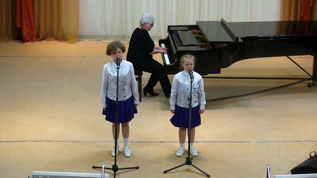 Гала-концерт I открытого городского фестиваля семейного музицирования "Музыка родных сердец" 2024 смотреть онлайн