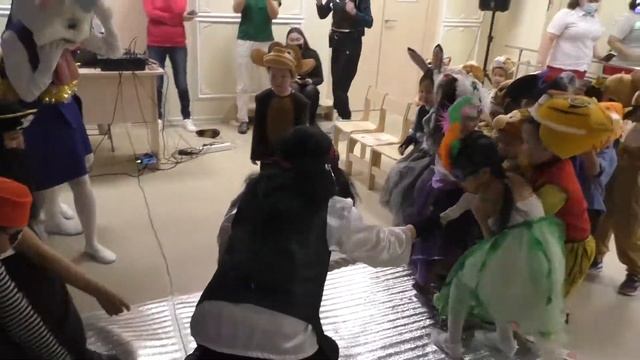 Новогодний утренник "Лингапарк" средняя группа смотреть онлайн