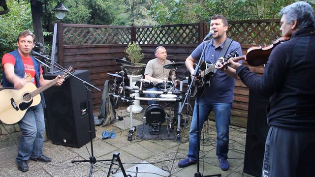 Репетиция песни  