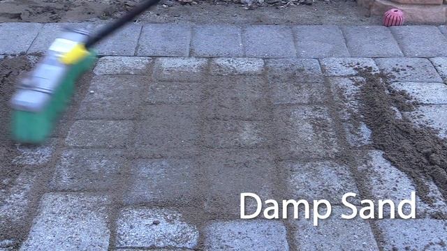 Stihl KB-KM - Power Broom vs Regular Broom смотреть онлайн