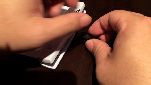 How to attach lanyard strap to your camera or device смотреть онлайн