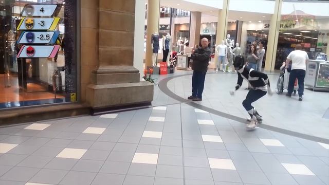 Mighty Morphsuit Broom Games #1: Curling смотреть онлайн
