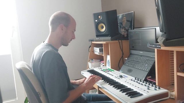 Jump - Van Halen live looping cover - Arturia KeyLab MKII смотреть онлайн