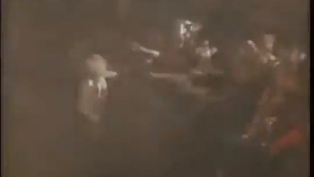 Dir En Grey - Kyo Fanservice (LIVE Osaka jo Hall - 17 /12 /1999) смотреть онлайн