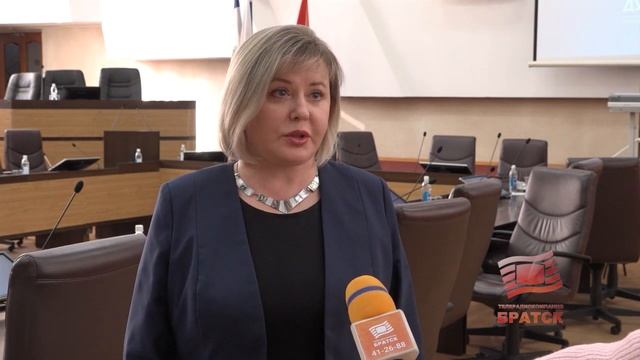 Депутаты Думы рассмотрели концепцию развития муниципальной «ТРК «Братск» смотреть онлайн