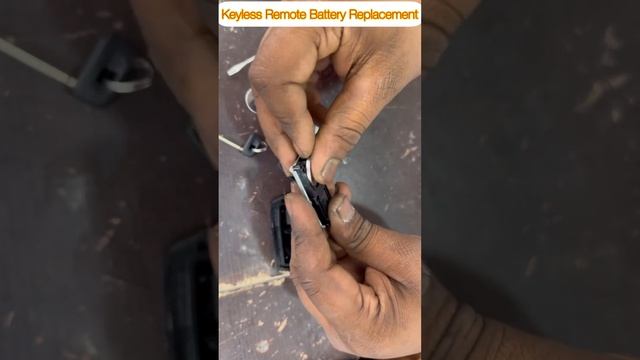 How to replace Key Less Remote Battery ? #rxmechanic #remotecontrolcar #keyless #carkey смотреть онлайн