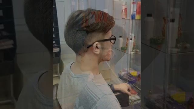 Мужская стрижка в современной технике исполнения смотреть онлайн