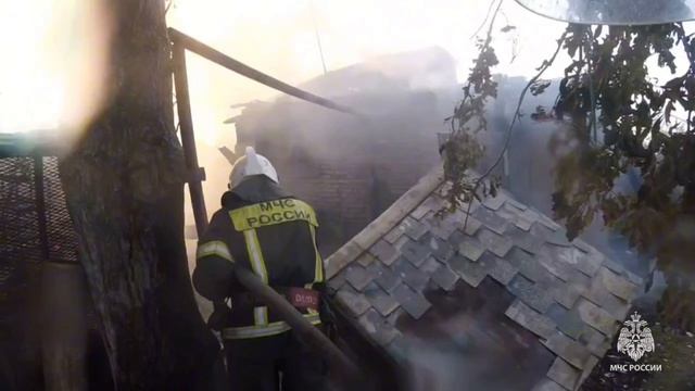 В деревне Каменец Рязанской области ликвидировали пожар смотреть онлайн