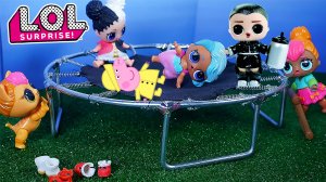 КУКЛЫ ЛОЛ ПРЫГАЮТ НА БАТУТЕ