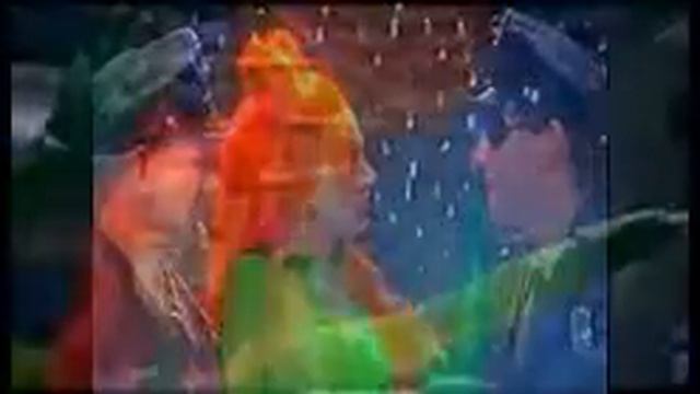 Poison Ivy is Beautiful, Dangling Red Hair: смотреть онлайн