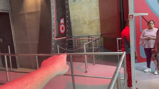 Riding the WORLD'S FASTEST ROLLER COASTER at FERRARI WORLD | Theme Park Vlog | Abu Dhabi смотреть онлайн