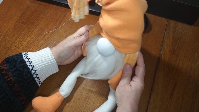 Осенний скандинавский гном. МК. Часть 3. смотреть онлайн