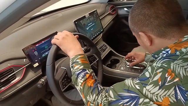 BYD салонига бордик. Гибрид Byd Chazor, Song Plus, Han, обзор.