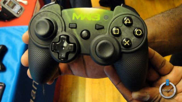 PDP Call Of Duty: Modern Warfare 3 Collector's Edition PS3 Controller Hands-On - BWOne.com смотреть онлайн