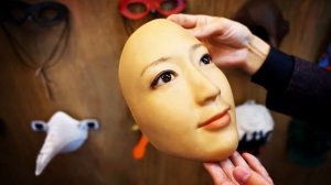 Реалистичные 3D-маски за секунду меняют внешность до неузнаваемости