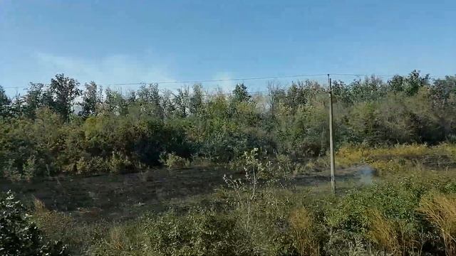 ❗УЖАС!! 24.08.2022 ? Пожар в Ростовской области подобрался к железнодорожный путям. смотреть онлайн