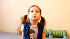 Девочка читает стих Бородино