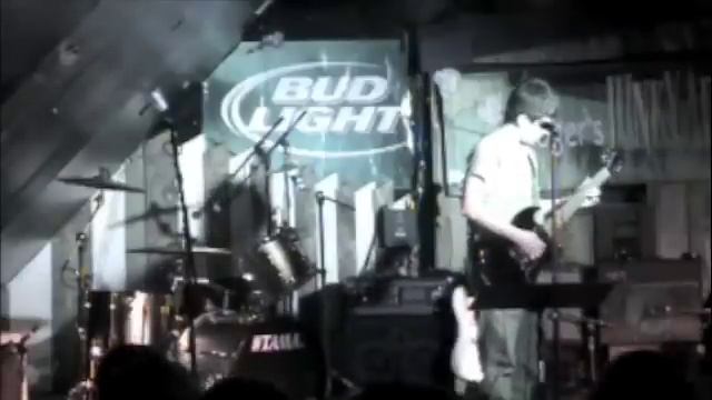 V Solo Live @ the Junkyard смотреть онлайн