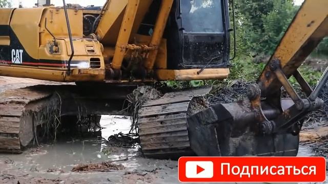 Слетела гусеница на экскаваторе. смотреть онлайн