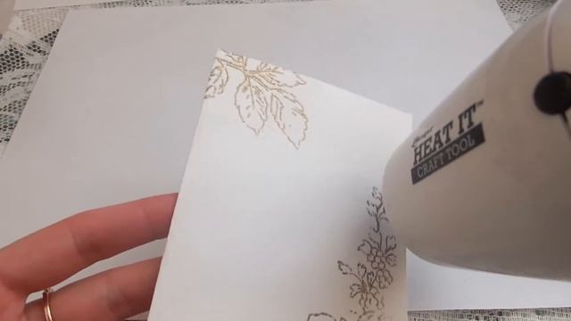 Открытка акварельными карандашами и горячим эмбоссингом. Штампы Altenew. смотреть онлайн