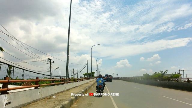 Kondisi terakhir setelah banjir surut di Demak yang berbatasan dengan Kudus. смотреть онлайн