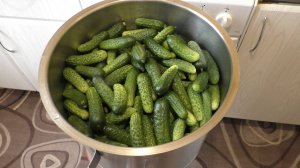 Эти маринованные огурчики улетаю сразу целыми банками! Вкуснейший рецепт!