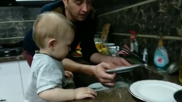 Как быстро и чисто помыть посуду?)) смотреть онлайн