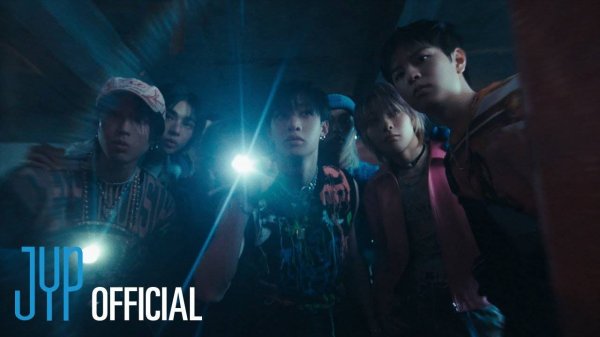 Stray Kids(스트레이 키즈) "JJAM" M/V