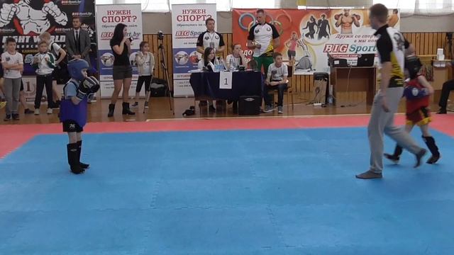 8.Кузьмук(Молодечно) - Сергеев(Кикфайтэр,Минск) смотреть онлайн