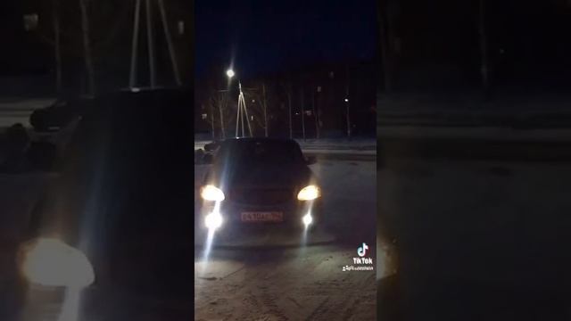 Прикиньте, тут есть радио...