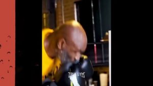 Тренировки Майка Тайсона / Подготовка к бою с Роем Джонсом / Нереальная форма Тайсона в 54 года