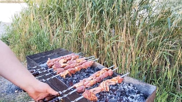 Самое простое, но очень вкусное блюдо в #казане на костре. смотреть онлайн